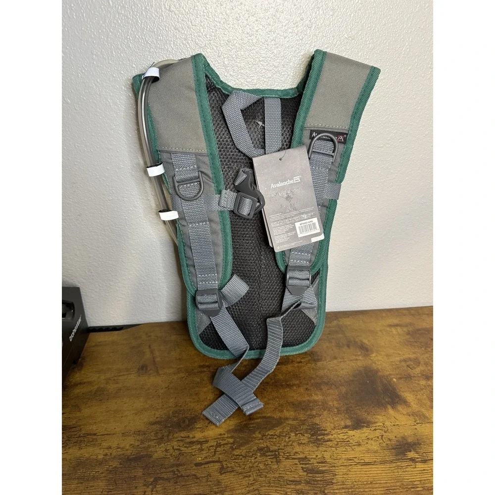Hydration Bag Interior Liquid Reservoir Avalanche Explorer 34oz Teal & Grey NEW